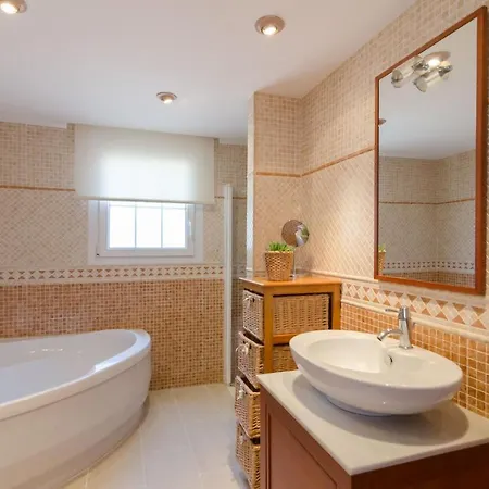 Club Villamar - Champagne Villa *